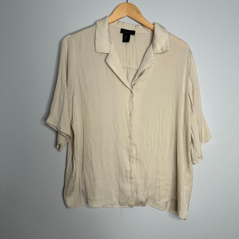 Rachel Rachel Roy Blouse Womens M Cream GUC Silky Short Sleeve Button Up Shirt